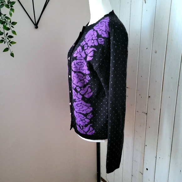 SWEET VINTAGE BUTTON FRONT COLLEGIATE SWEATER med - Picture 4 of 8